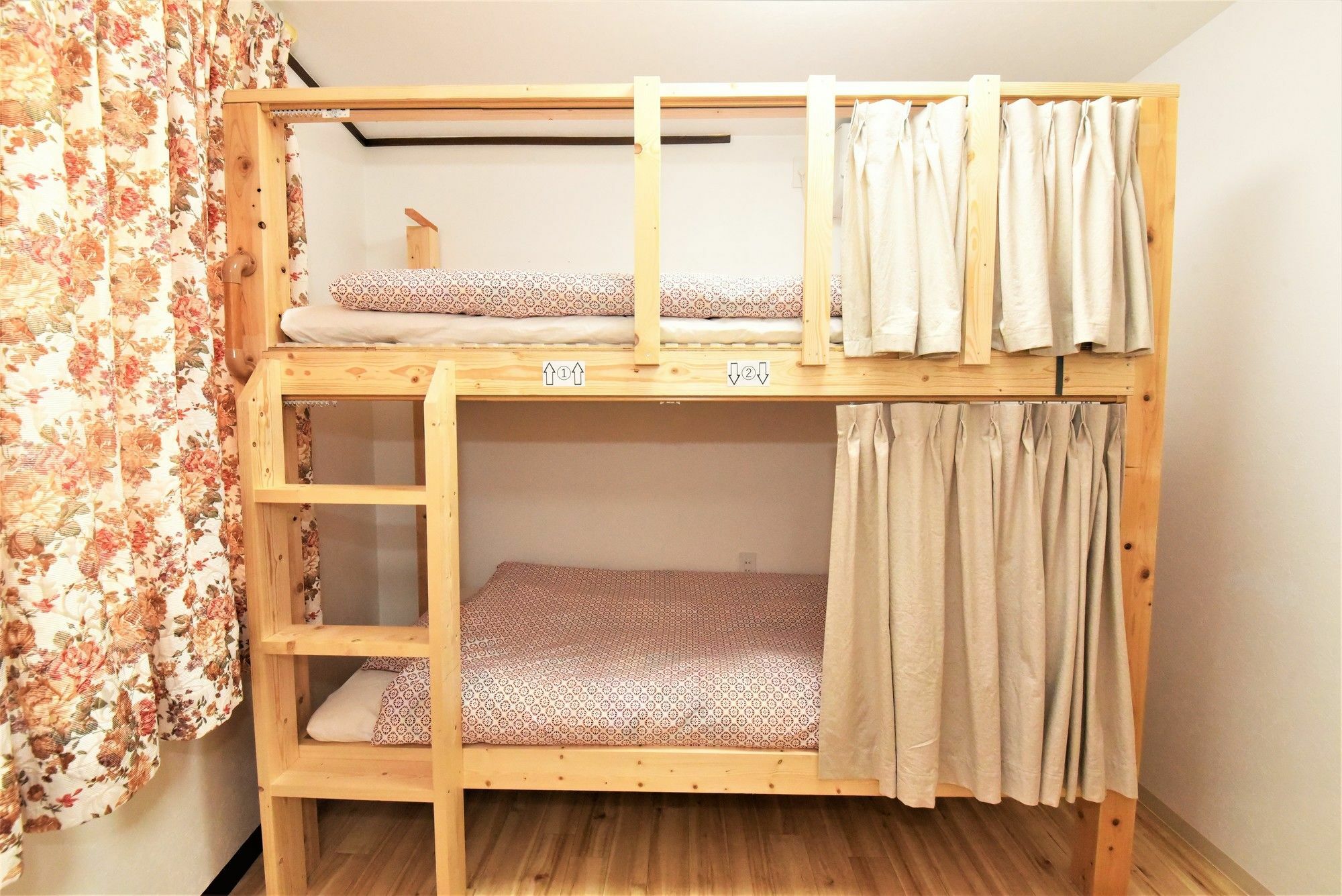 Banana Hammock Hotel Osaka Buitenkant foto
