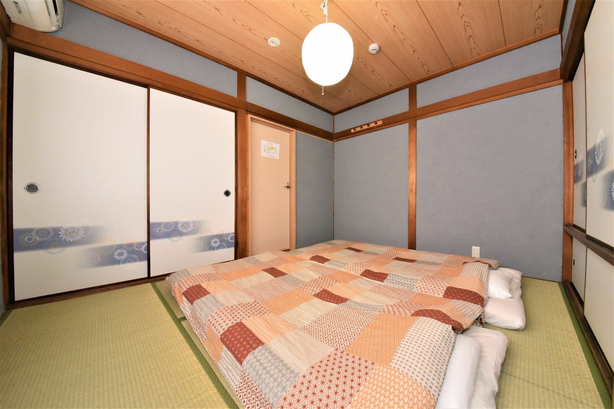 Banana Hammock Hotel Osaka Buitenkant foto